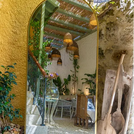 Mediha Hanim Konagi Alacati * Cesme