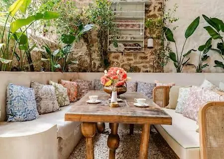 Mediha Hanim Konagi Alacati Homestay Cesme