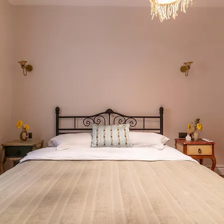 Mediha Hanim Konagi Alacati Проживание в семье *